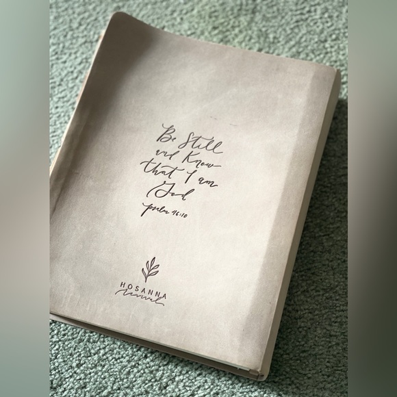 HOSANNA REVIVAL KJV LARGE PRINT BIBLE - Picture 1 of 7